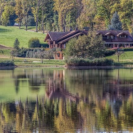 L'Ancolie "Chalet Du Lac" Hotel Cruseilles Esterno foto