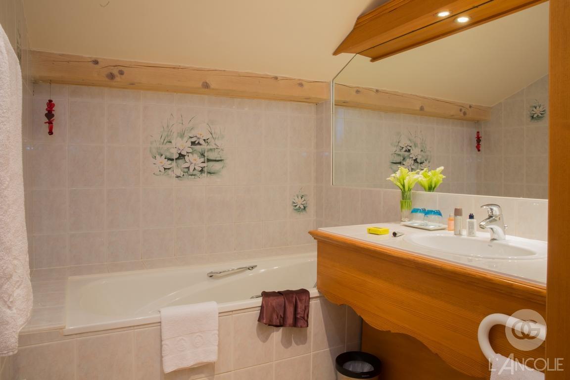 L'Ancolie "Chalet Du Lac" Hotel Cruseilles Esterno foto
