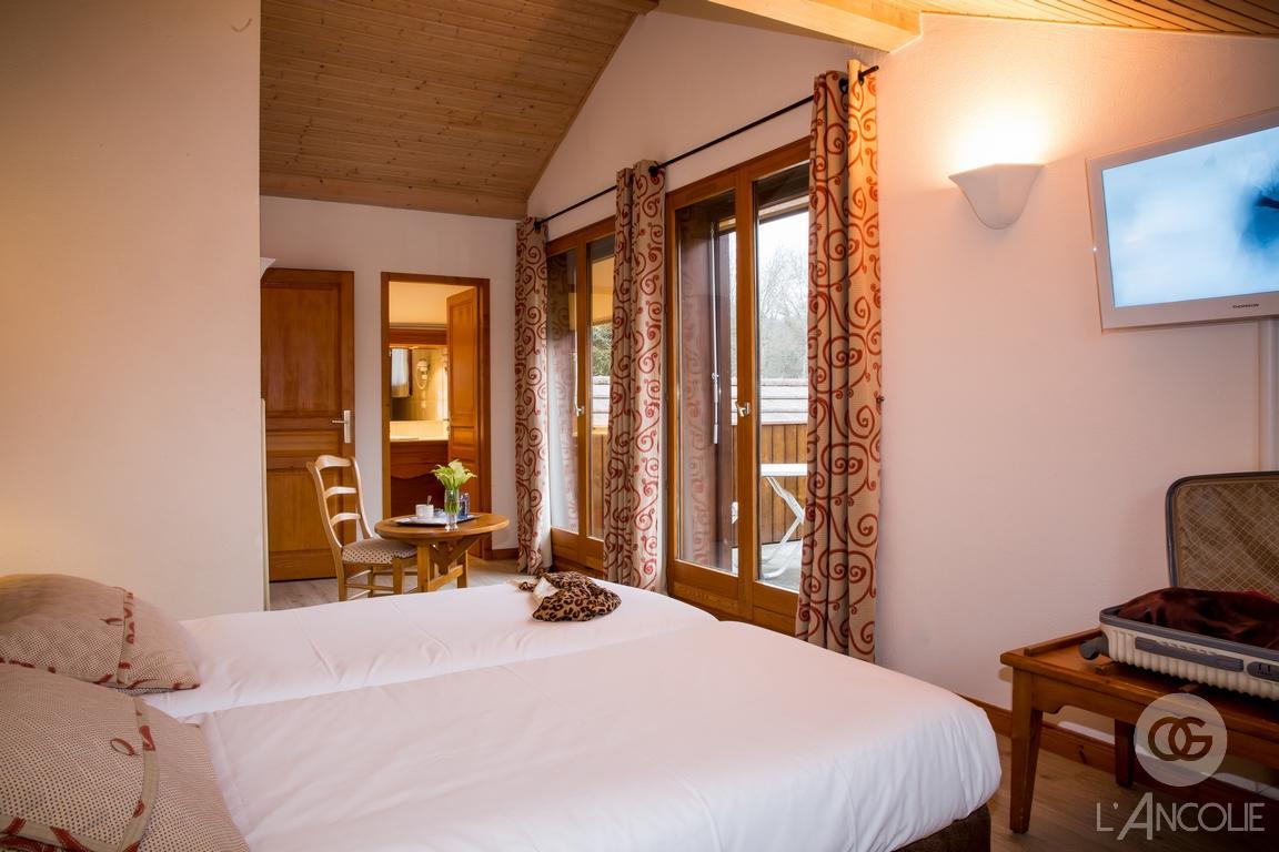 L'Ancolie "Chalet Du Lac" Hotel Cruseilles Esterno foto